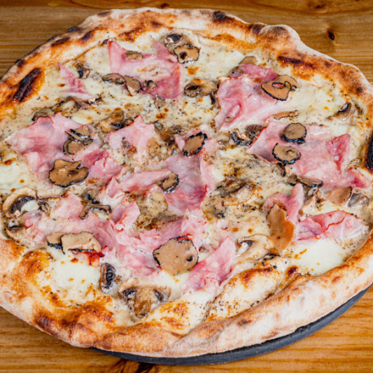 Pazza Pizza