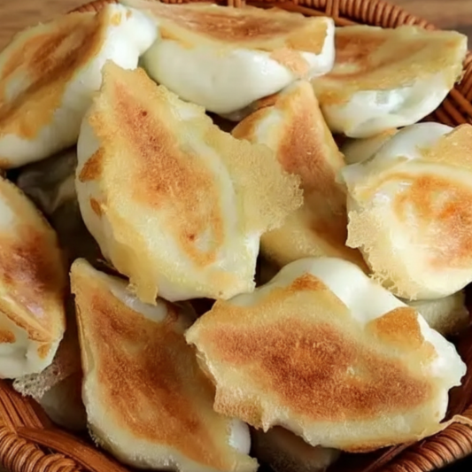 Steamed-Fried Pork Dumplings (8 pcs) 水煎包