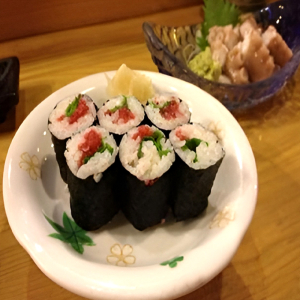 Ika Shiso Maki Roll