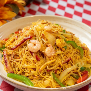 Thick Noodles & Rice Noodles 粗炒⾯ ＆ 妙⽶粉