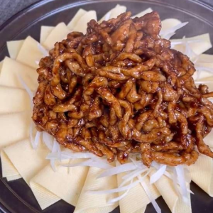 Beijing Sauce Pork / 京酱肉丝