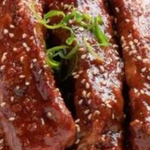 Braised Ribs / 红烧排骨
