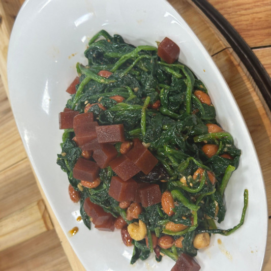 Spinach Salad / 八宝菠菜