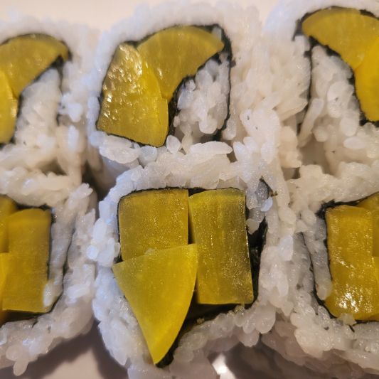 Oshinko Maki (6 pcs)