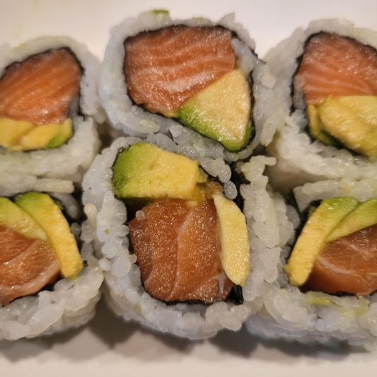 Avocado & Salmon Maki (6 pcs)