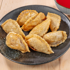 Gyozas frits (8 mcx) - Deep-Fried Gyozas (8 pcs)
