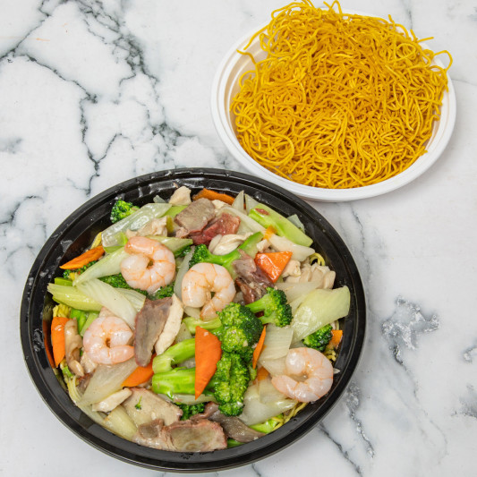 Nouilles cantonaises croustillantes - Crispy Cantonese Noodles