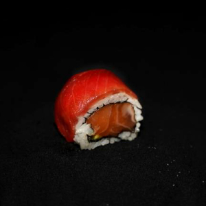 Cherry Blossom Roll (8 pcs)