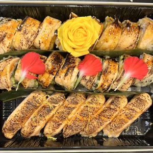 Torch Sushi & Roll Combo (22 pcs)