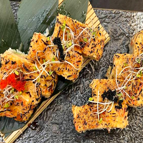 Crab Meet Oshi Sushi (8 pcs)