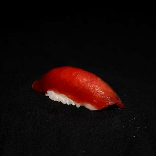 Tuna Sushi (3 pcs)
