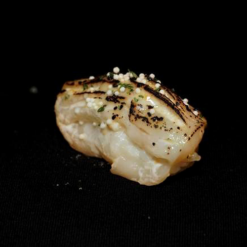 Scallop Torch Sushi (3 pcs)