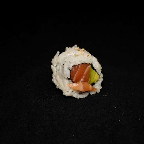 Salmon Avocado Roll (6 pcs)