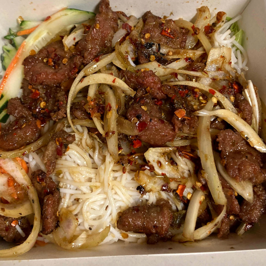 13B. Bun Bo Xao Xa Ot