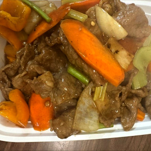 32. Beef with Black Pepper Sauce