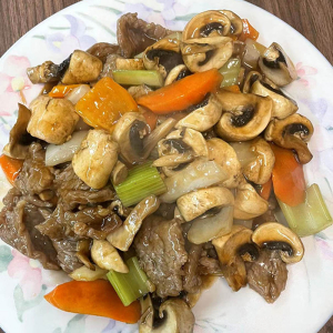 33. Beef with Mushroom 