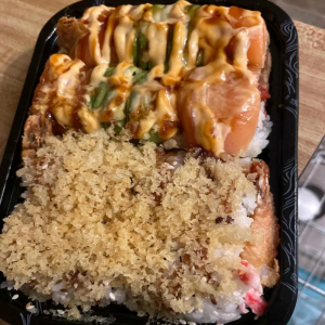 Yammy Yammy Salmon Deep-Fried Roll