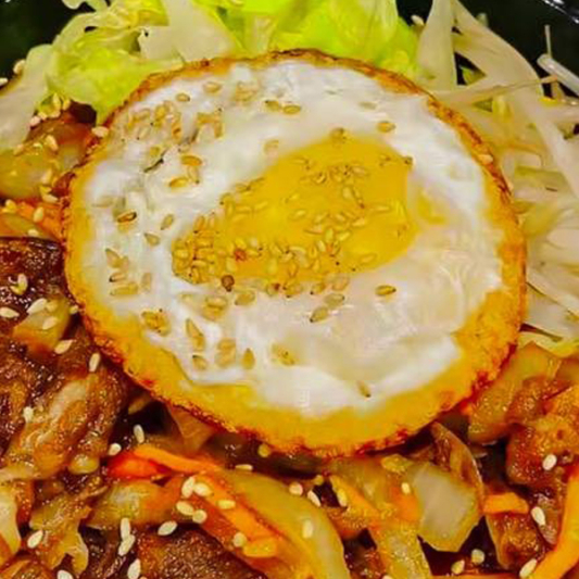 Pork Bulgogi on Stone Bow / 猪肉石锅拌饭