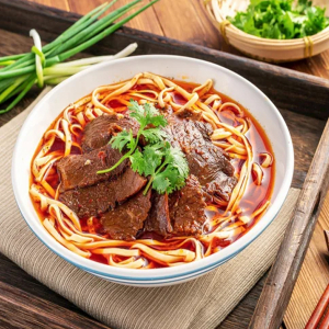 Beef Noodle Soup 红烧牛肉面/香辣牛肉面