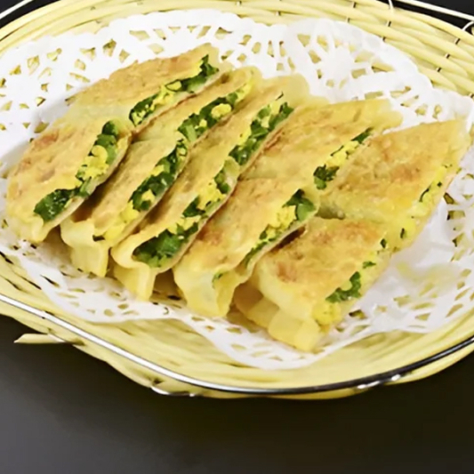 Lucky Pockets with Shrimp, Chives and Egg (3 pcs) 韭菜盒子(3只)