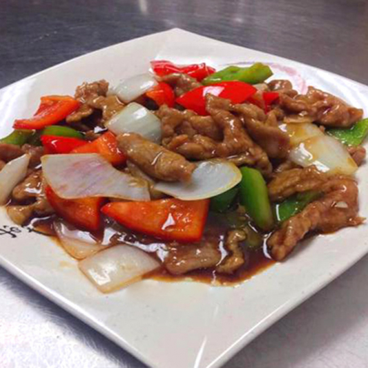 Fried Beef with Green Pepper 青椒炒牛肉