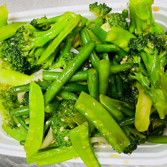 Sauteed Broccoli, Snow Peas, and String Beans 炒西兰花雪豆四季豆