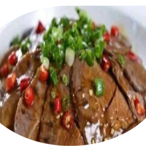 15. B&oelig;uf &eacute;pic&eacute; salade / Spicy Beef Salad