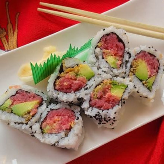 Spicy Tuna and Avocado Roll