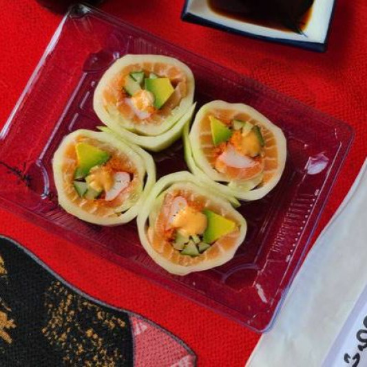 Salmon Salad Roll