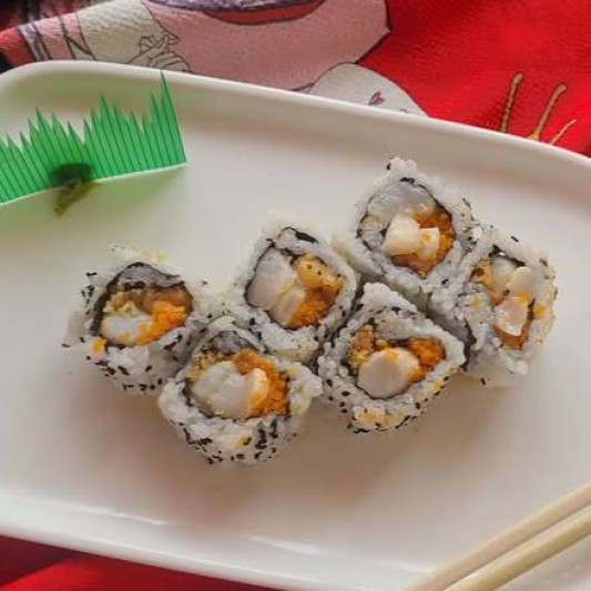 Spicy Scallop Roll