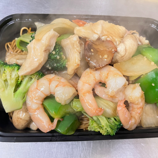 House Special Fried Noodle (Cantonese Chow Mein)