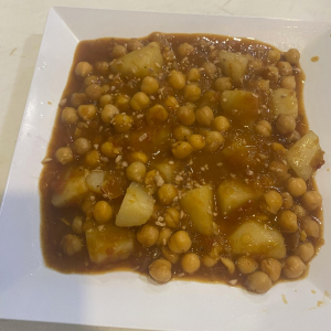 L6. Chickpea & Potatoes Curry 