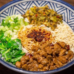 Yunnan Braised Noodles 云南秘制卤面