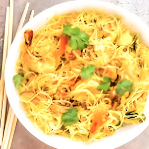 Fried Vermicelli with Shrimp, BBQ Pork in Singapore Style