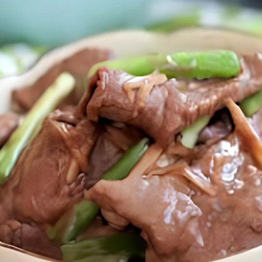 Stir-Fried Beef with Ginger and Green Onion