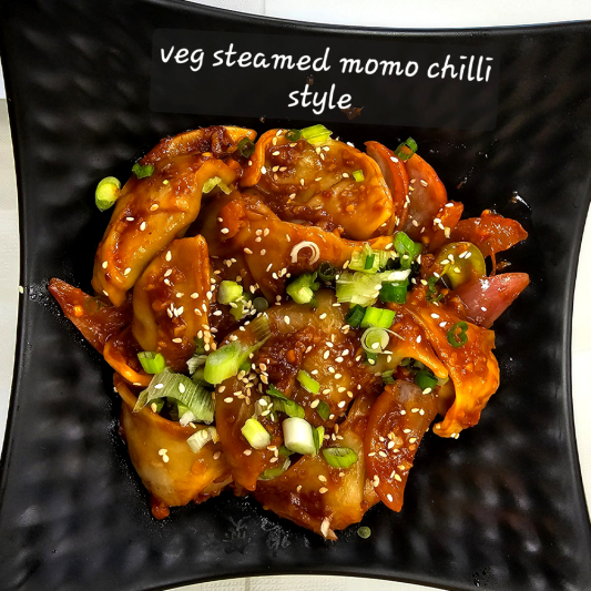 Vegetable Momo (8 pcs)