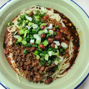 Chef Meat (Beef) Dry Noodles 重庆干溜炸酱面（牛肉)