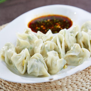 Dumpling (Pork Cabbage) + Dipping 猪肉白菜馅水饺+蘸料 