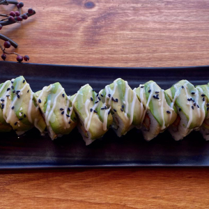 3. Green Dragon Roll (8 pcs)