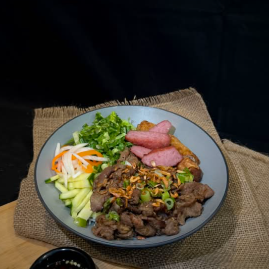 31. Grilled Pork, BBQ Nem & 1 Spring Roll on Vermicelli Bowl