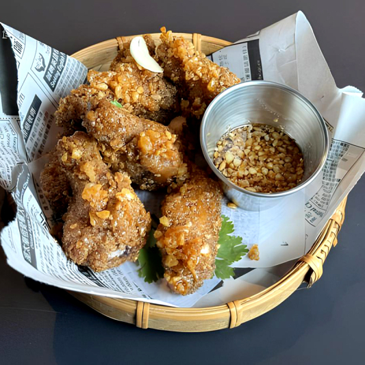 5. Deep-Fried Chicken Wings (6 pcs)