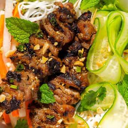 B10. Grilled Pork / B&uacute;n Thịt Nướng