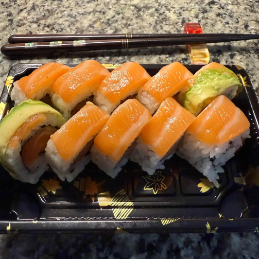 Salmon Lover Roll 
