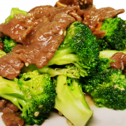 B6. Sliced Beef with Broccoli 