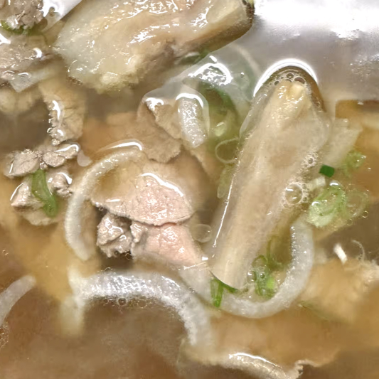 39. Sliced Beef, Beef Brisket, Beef Tendon Rice Noodle Soup