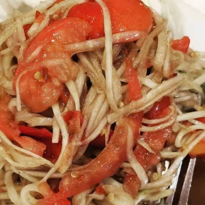 Thum Mak Houng (Lao Papaya Salad)