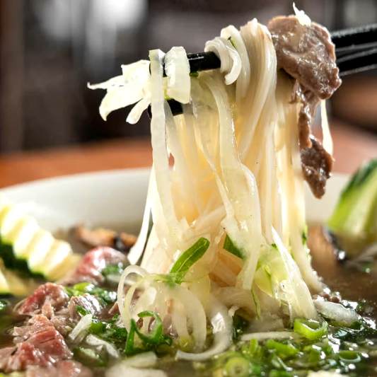 Phở sp&eacute;cial / Phở Special