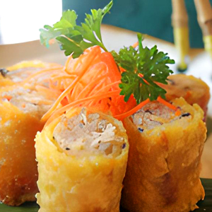 A1 Crispy Pork Spring Rolls (Chả Gi&ograve;) (2 pcs)