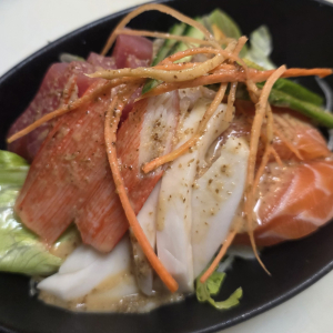 Sashimi Salad