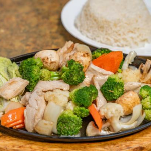 F4. Chicken & Pan-Fried Vegetables